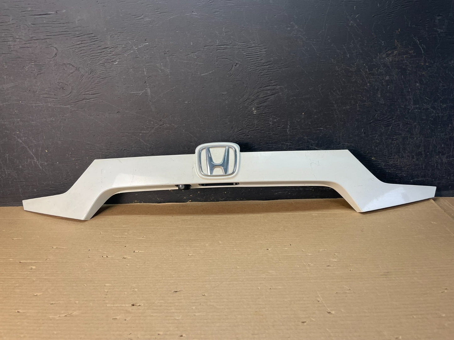 2008-2012 Honda Accord Rear Trunk License Garnish Finish Molding Camera ae9933 D0
