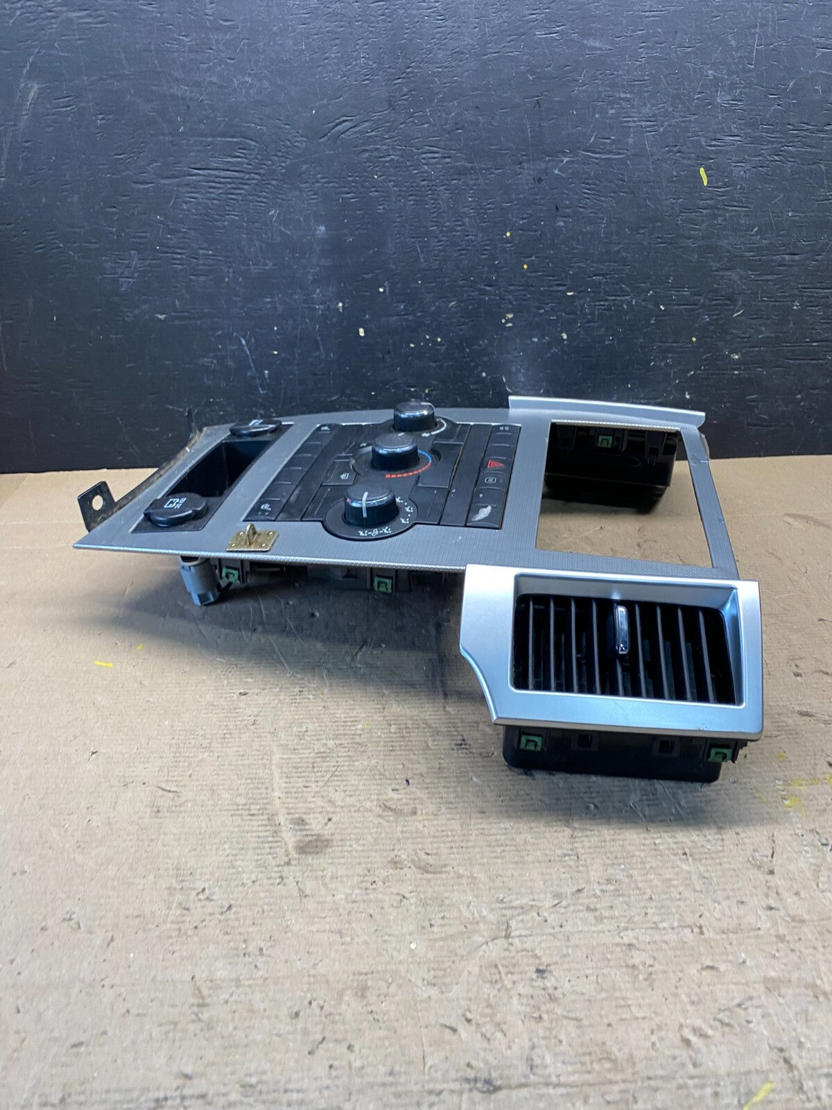 2008 to 2010 Jeep Grand Cherokee Center A/C Heater Climate Control N9539 DG OEM5