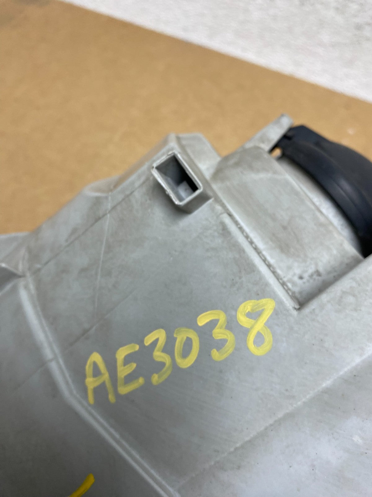 2001 - 2004 Mercedes-Benz C Class Halogen Right Passenger Headlight AE303810