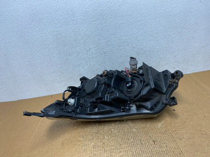 2009 - 2013 Subaru Forester Right Passenger Side Halogen Headlight AE2789 DW5