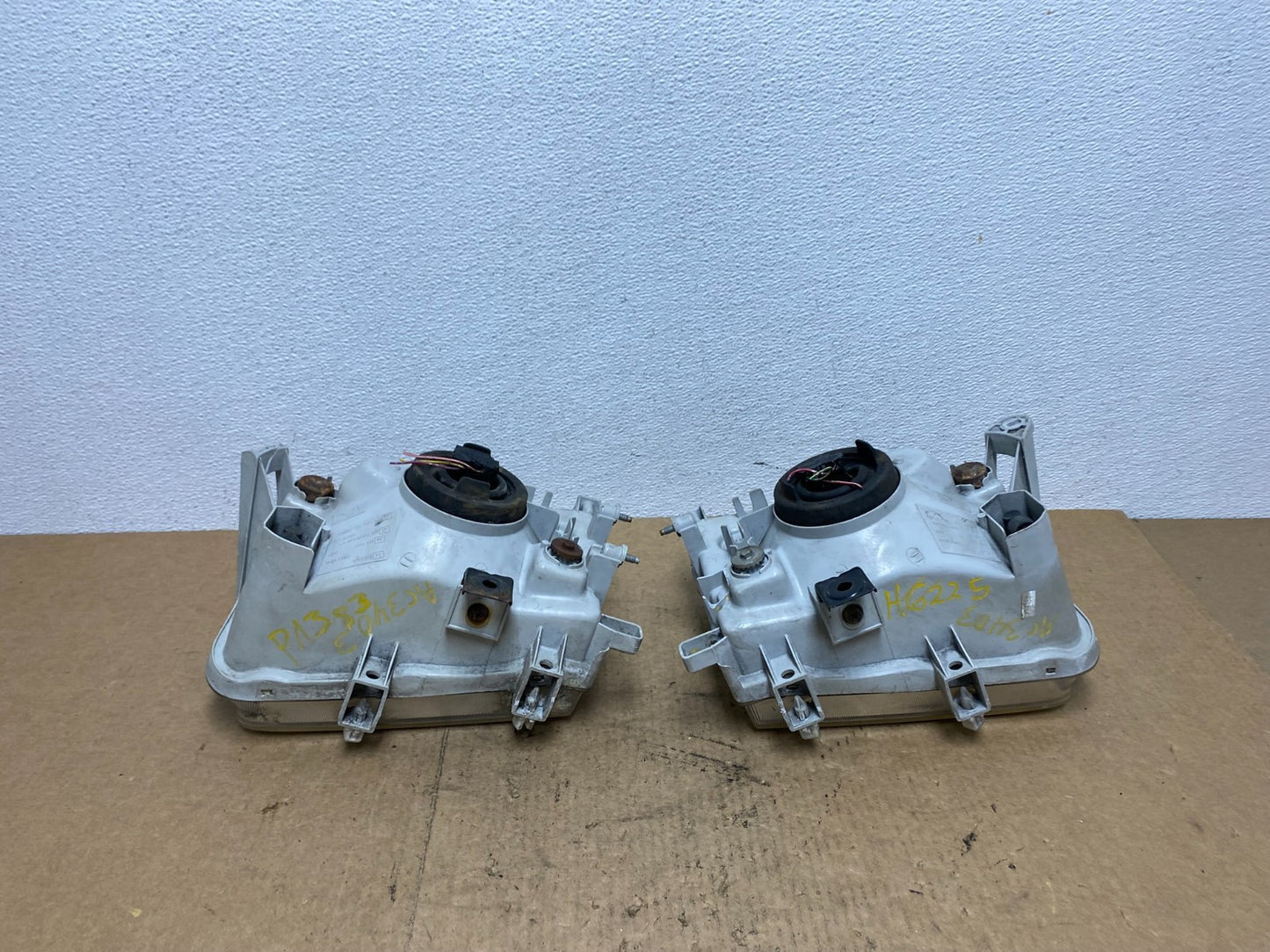 1999-2004 Nissan Pathfinder Left+Right Side Set Halogen Headlights AC3403 DW8