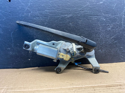 2005 to 2009 Subaru Legacy Outback Rear Windshield Wiper Motor AE25160
