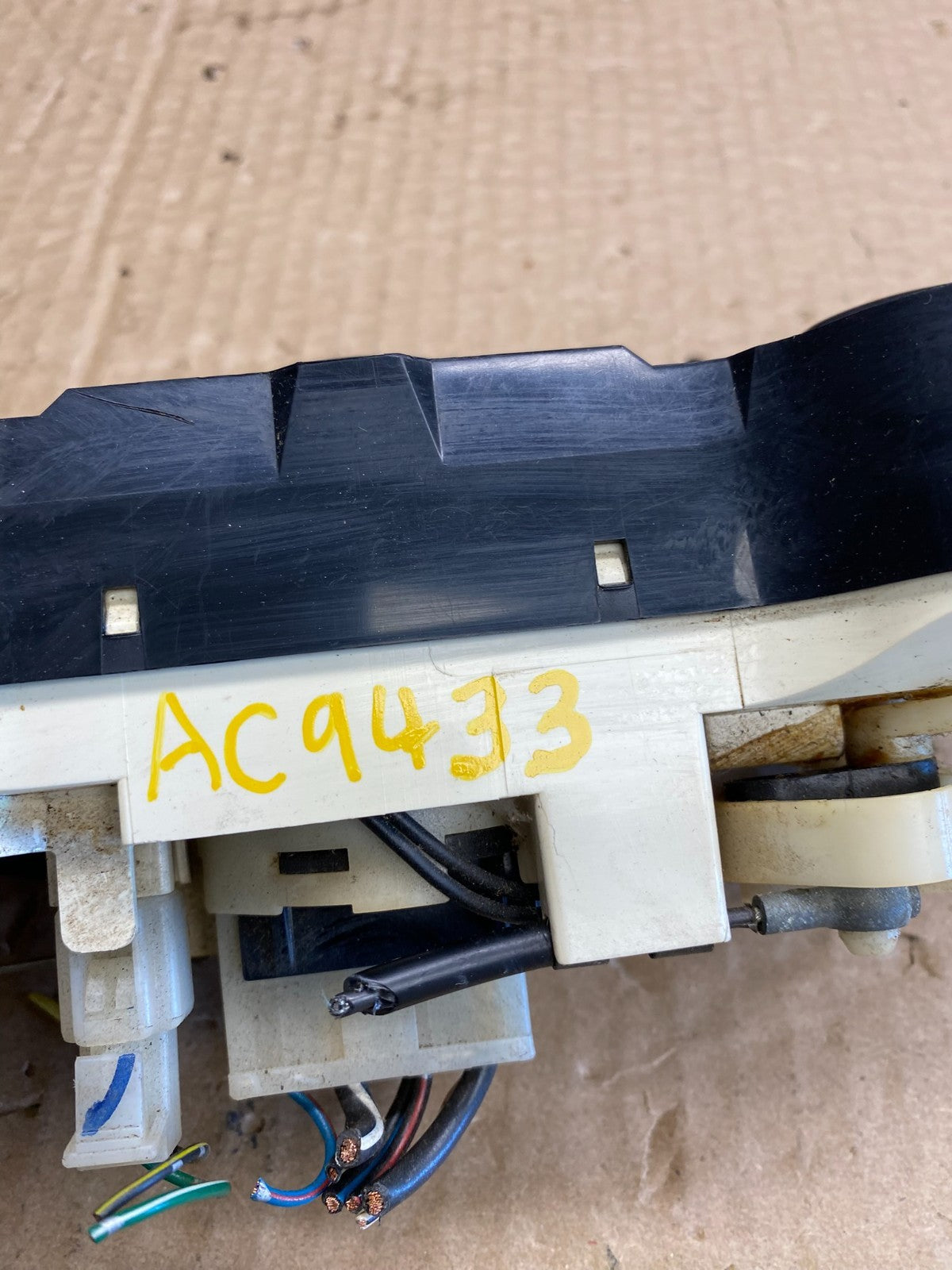 1994-1997 Mitsubishi Galant AC Heat Temp Climate Control Switch AC94338