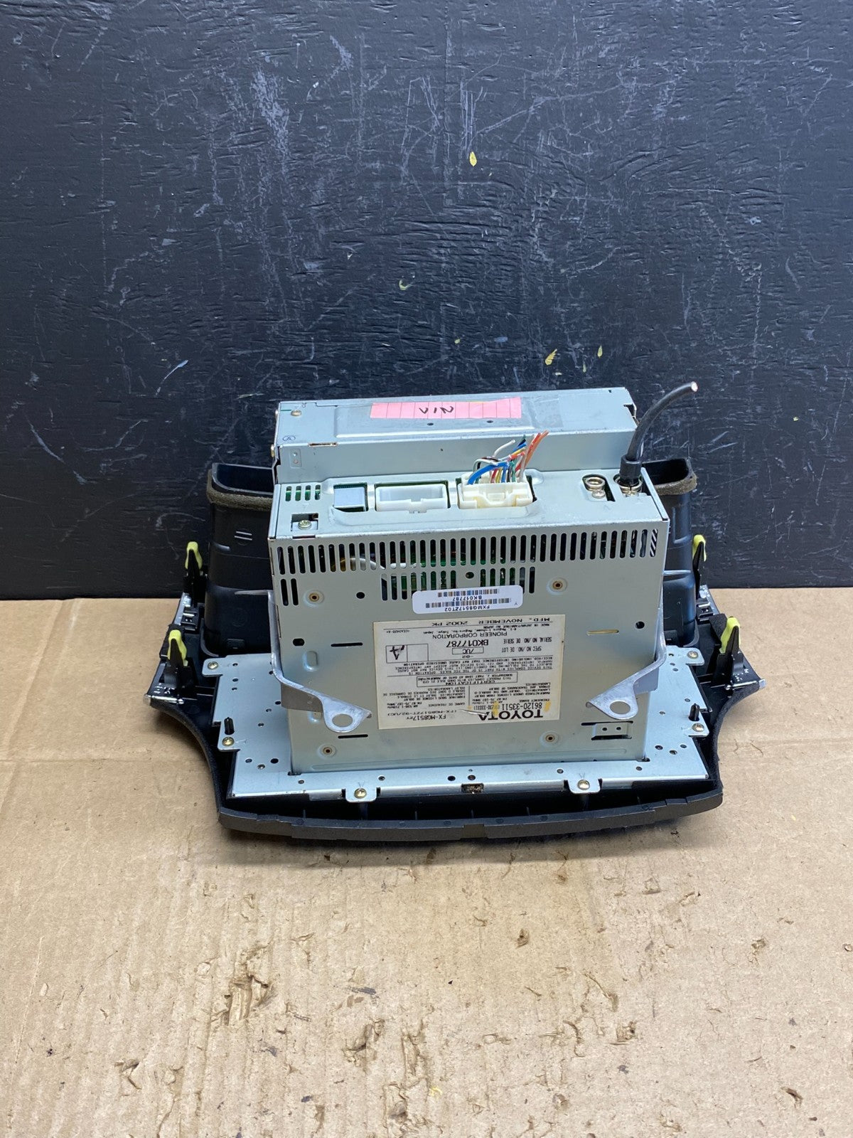 2004 to 2006 Lexus ES330 Es300 Radio Receiver Tape CD Air Vent AC4608 DG4