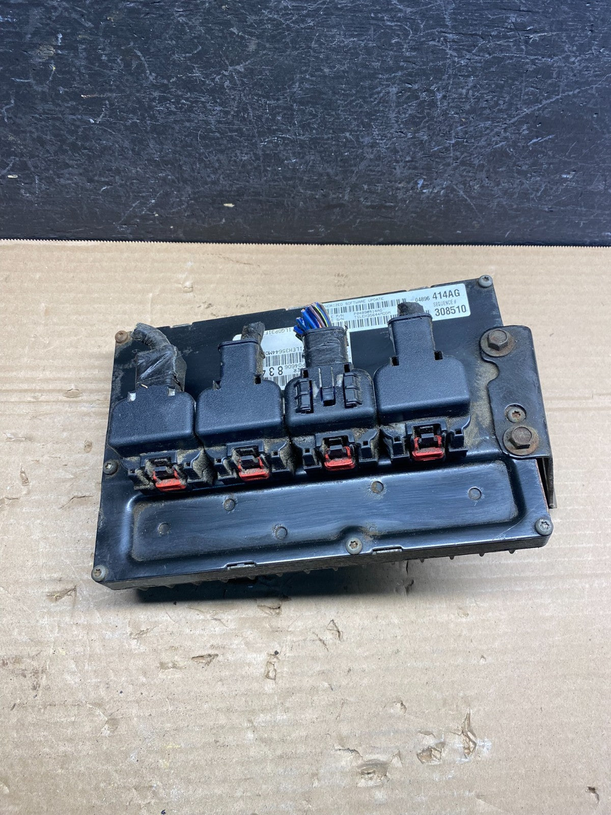 2005 Dodge Magnum Charger 300 3.5L Engine Control Unit p04896414ag ECU AD9573 DG0