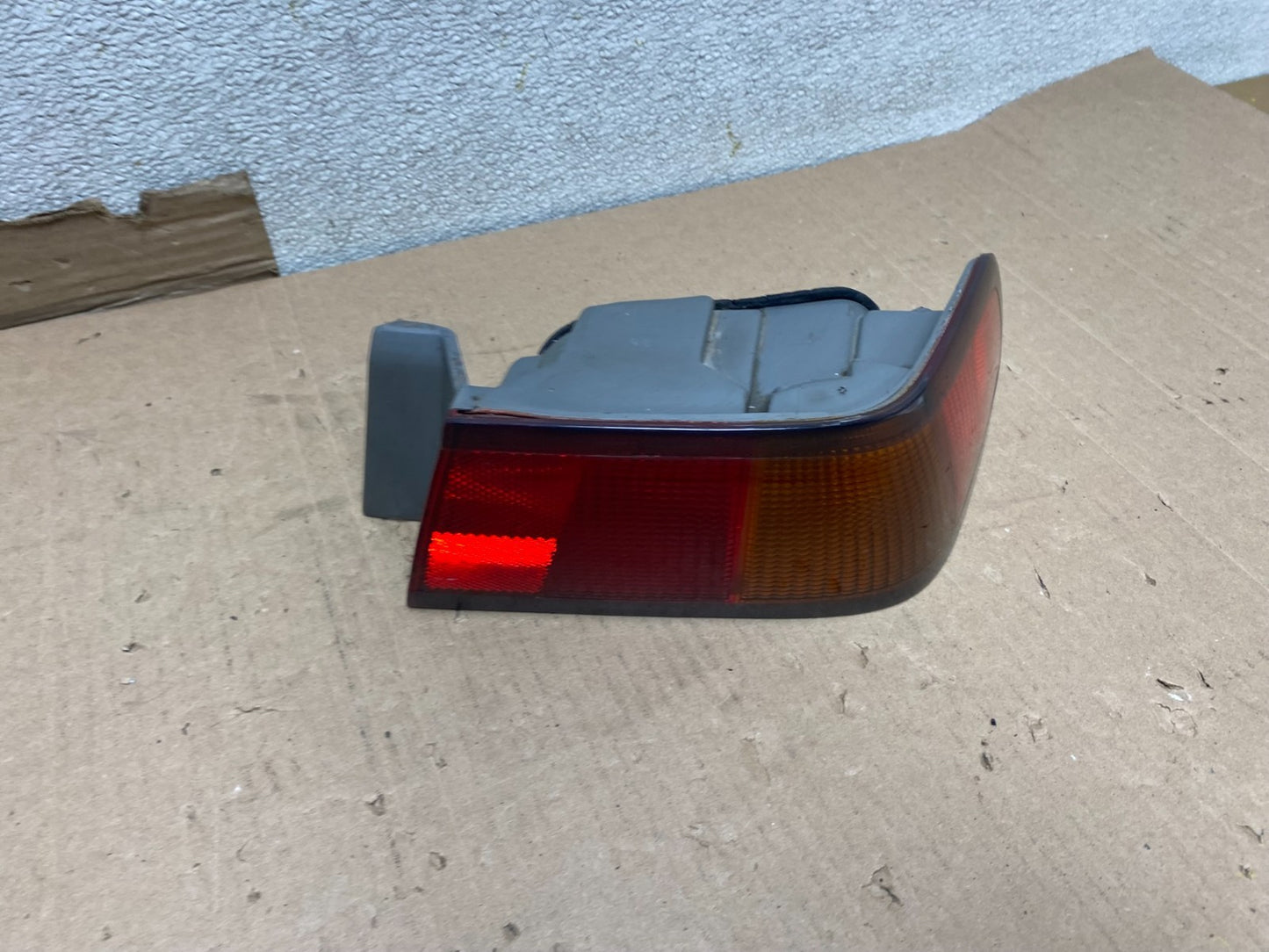 1997 1998 1999 Toyota Camry Tail Light Right Passenger Rh Side U7126 DW2