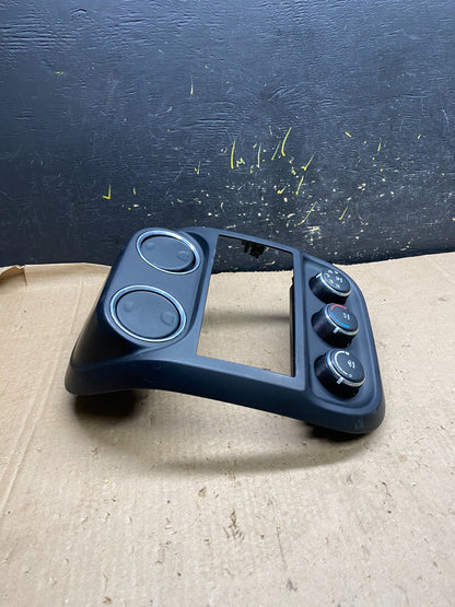 2011 to 2017 Jeep Compass Dash Climate Temperature Control Radio Bezel Z1705 DG1