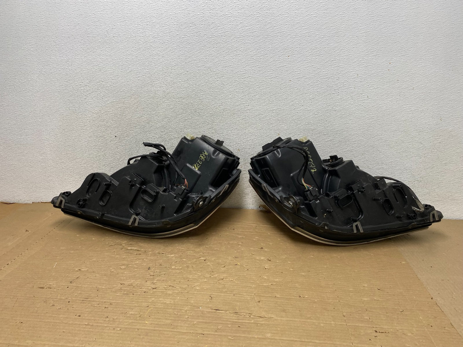 2007 to 2009 Mercedes GL-Class GL450 Headlights Left+Right AG8272 DW7