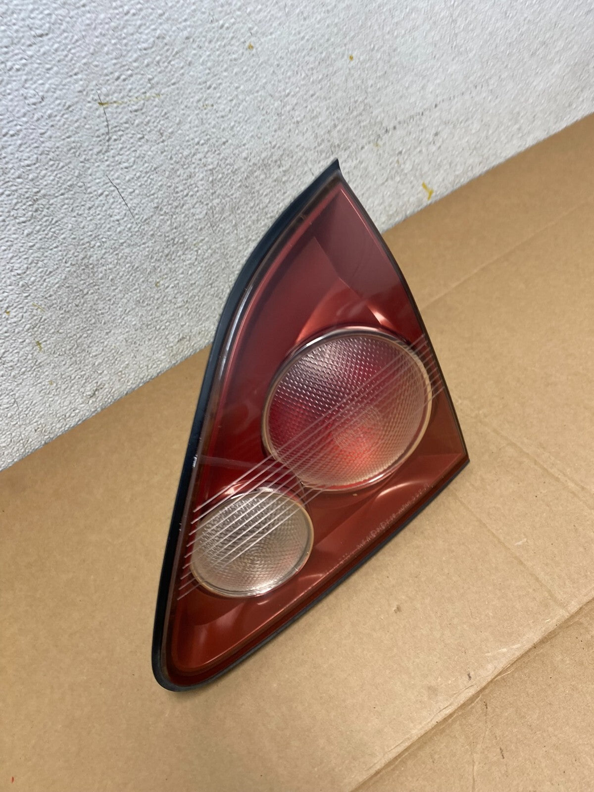 1999 - 2001 Lexus RX300 Right Passenger Side Rear Inner Tail Light Oem M0470 DW2