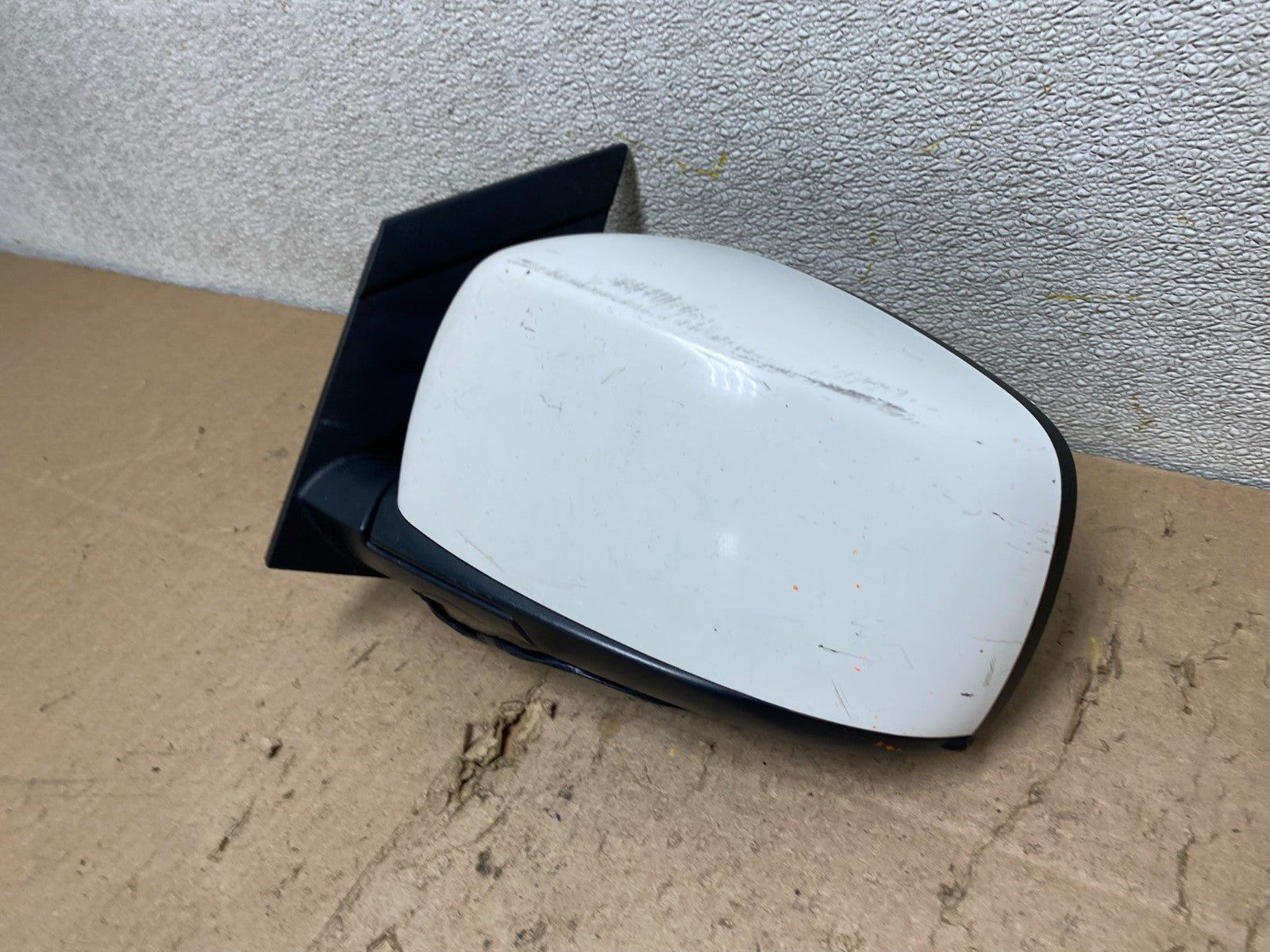 2009 to 2014 Volkswagen Routan Left Driver LH View Door Mirror Oem W3653 DW1