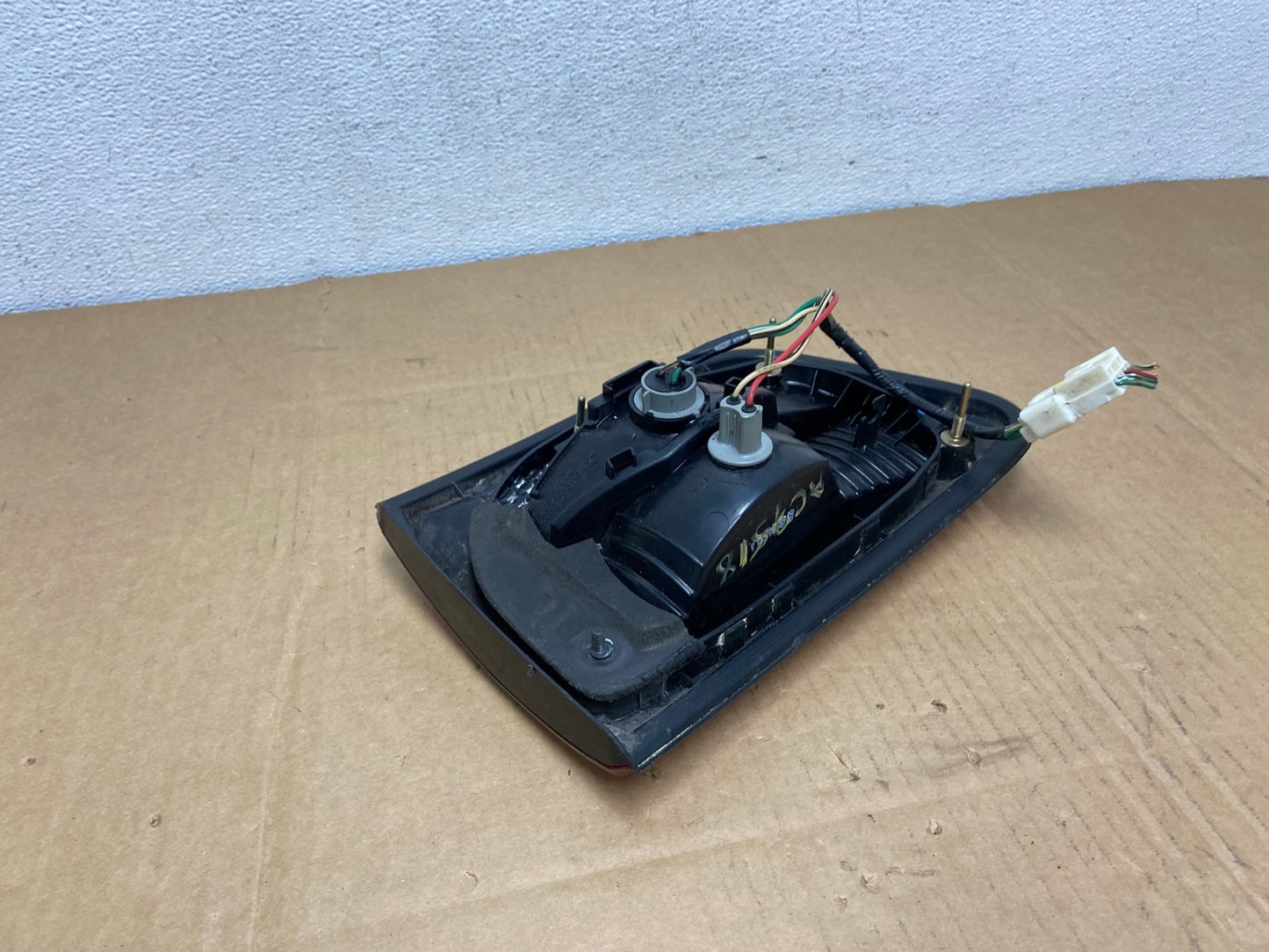 2001 - 2003 Toyota Sienna Right Passenger Rh Side Inner Tail Light AC7518 LK5