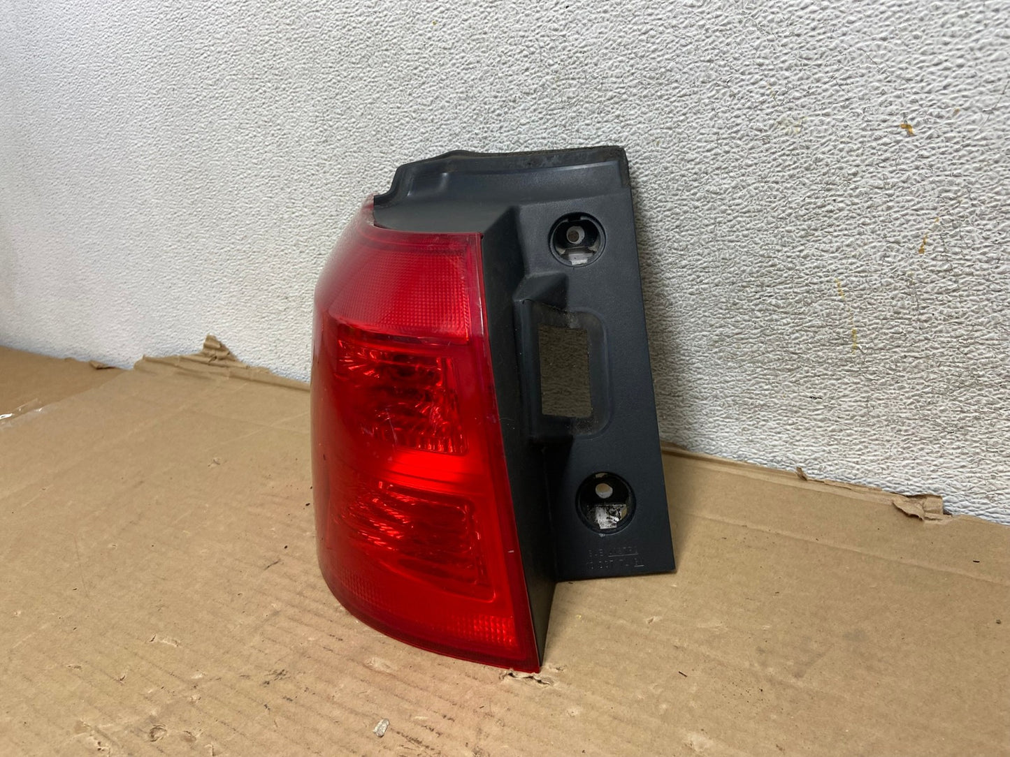 2010 to 2017 GMC Terrain Halogen Tail Light Left Driver Lh Side AG9209 LK2