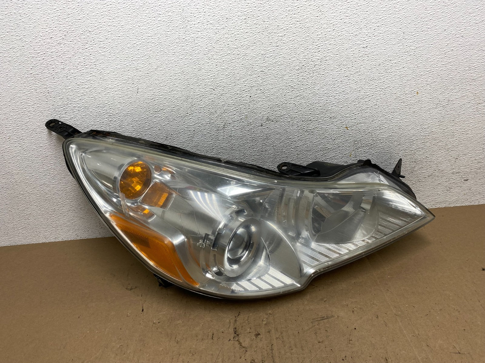 2010-2012 Subaru Legacy Outback Right Passenger Headlight AE6126 DW0