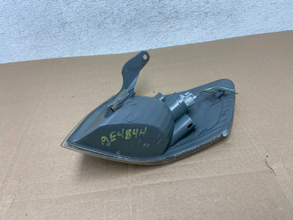 2000 - 2001 Toyota Camry Front Right Passenger RH Turn Signal AE4844 DW4