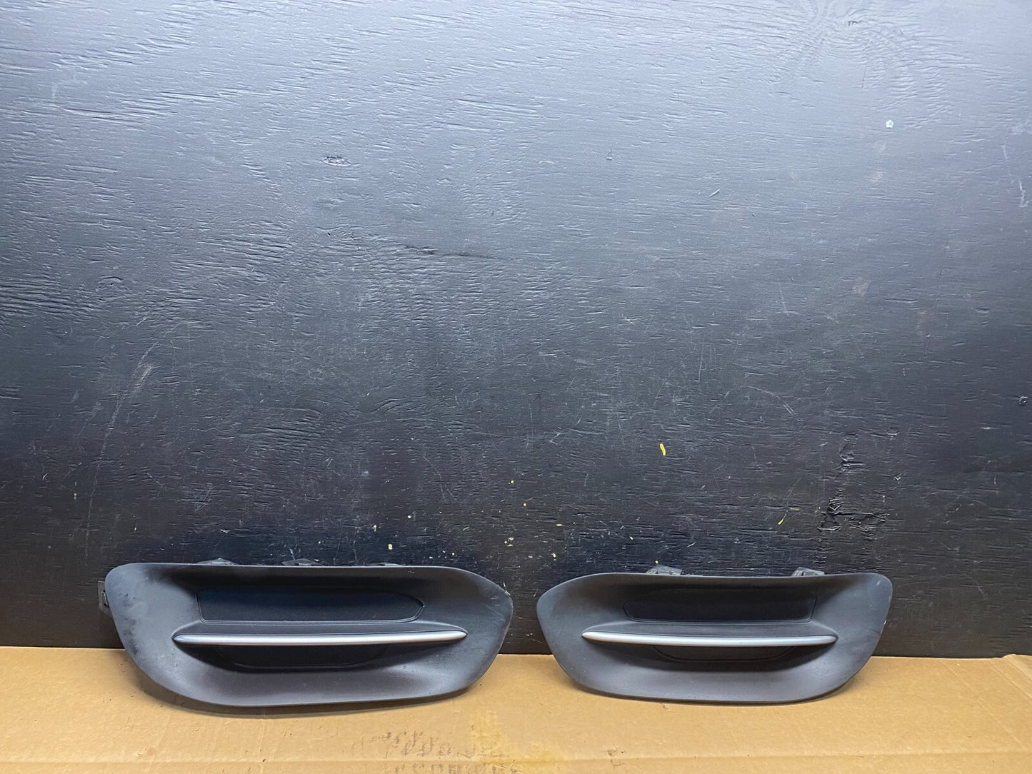 2013 to 2016 Dodge Dart Left+Right Side Fog Lights Bezel o1301 DG0