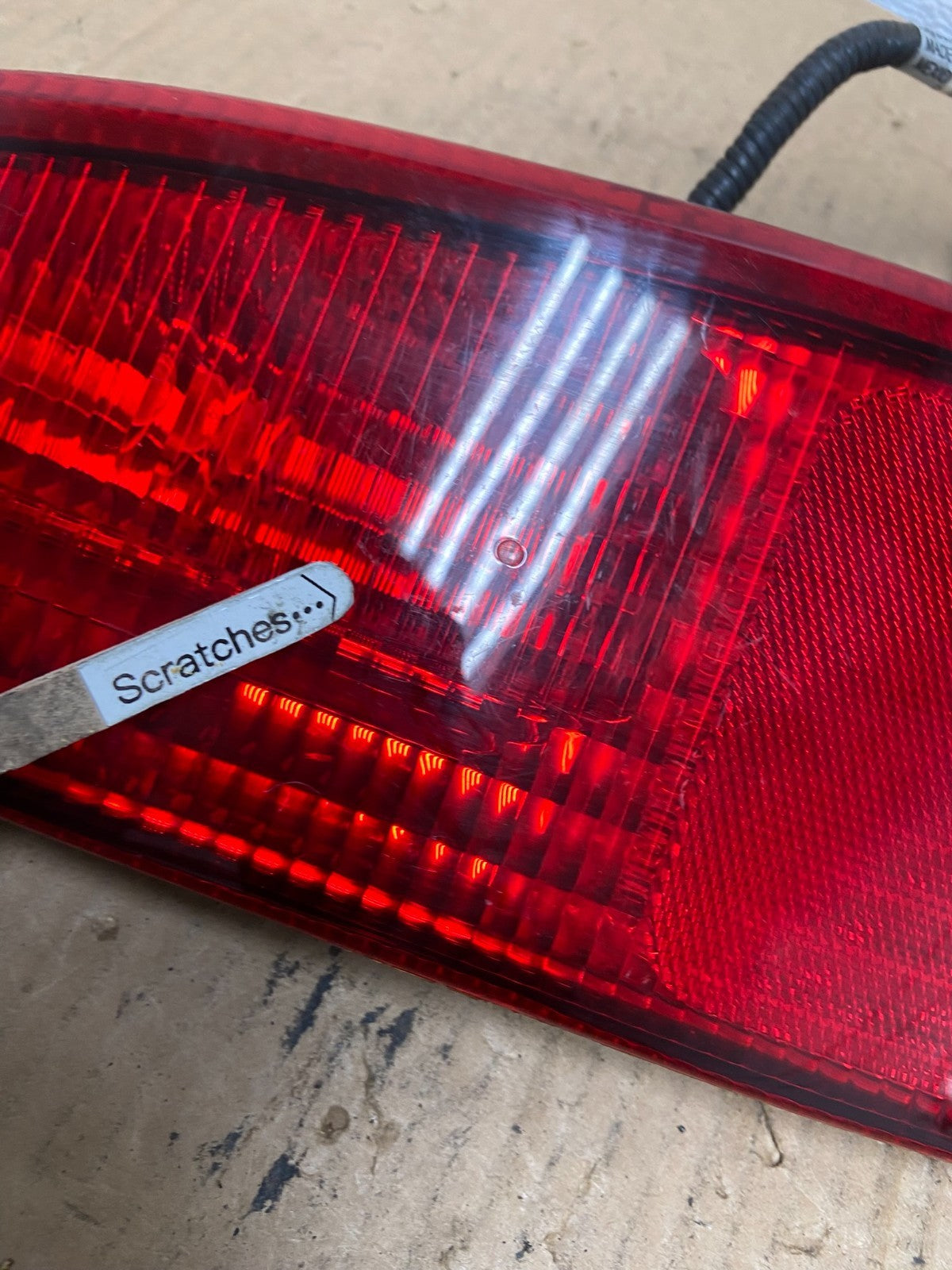 1998-2002 Lincoln Navigator Left Driver Lh Side Tail Light Inner AD2378 DW3