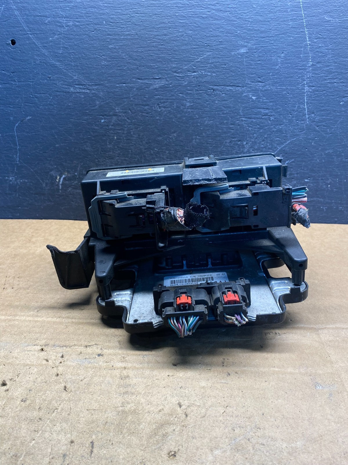 2005 Jeep Grand Cherokee BMC Body Module Power Fuse Box Relay AD7398 DG0