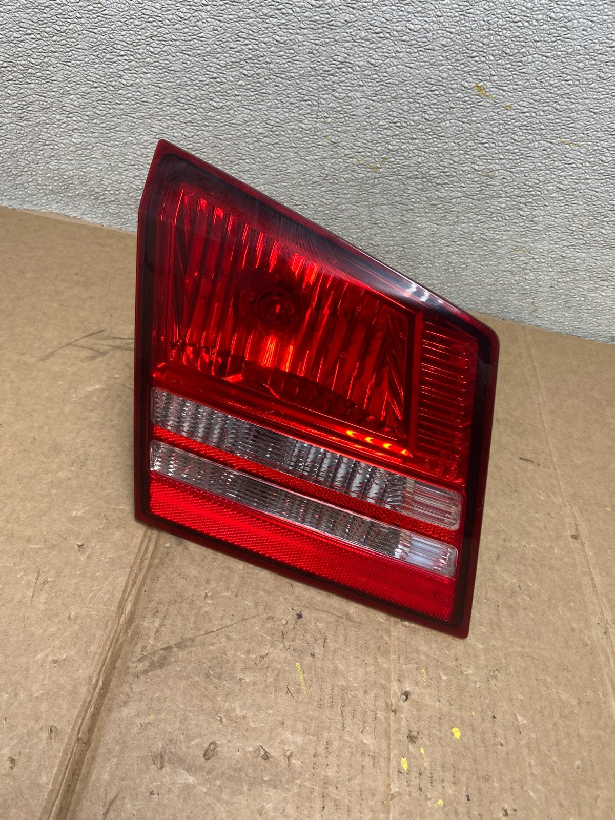 2009 2010 2011 Dodge Journey Left Driver Inner Trunk Lid Tail Light Oem AA13420