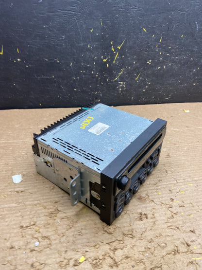 2001 2002 Nissan Quest Radio Receiver Sat AM FM CD  Screen Display w6363 DG1