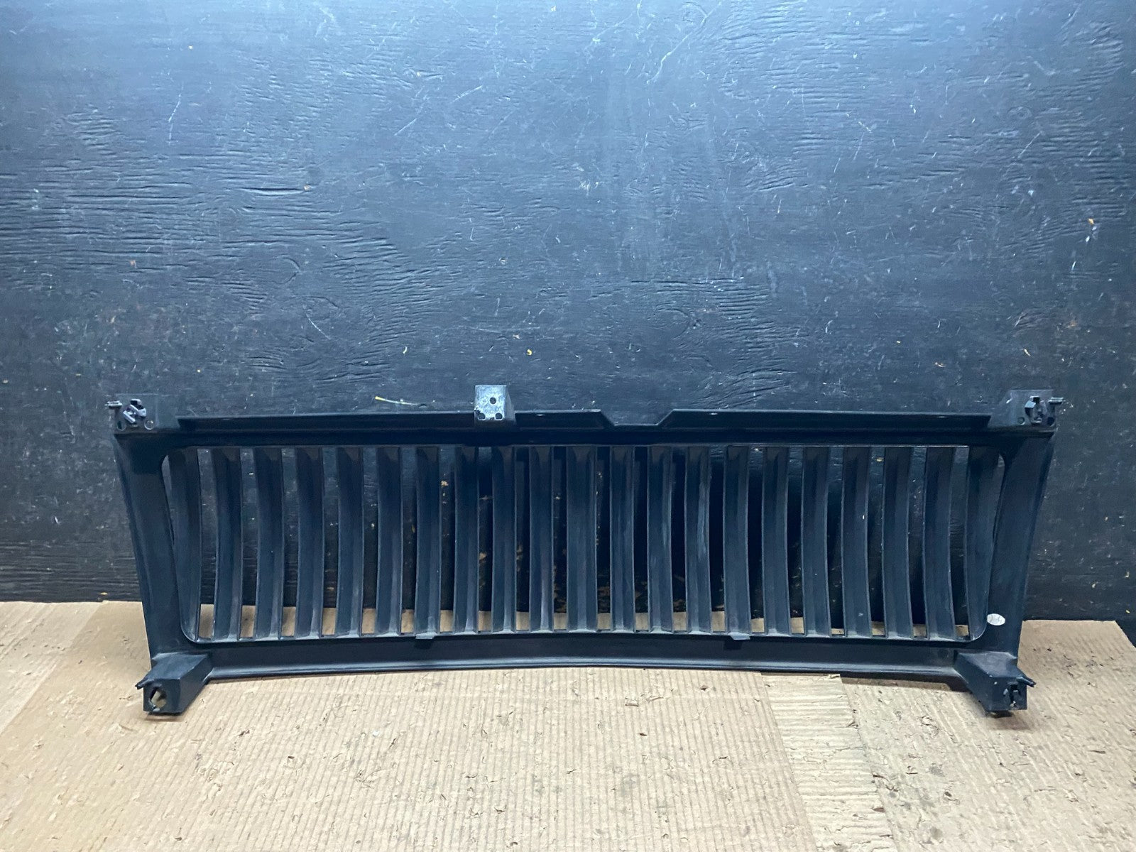 1999 to 2002 Chevrolet Silverado Matte Black ABS Vertical Grille W61723