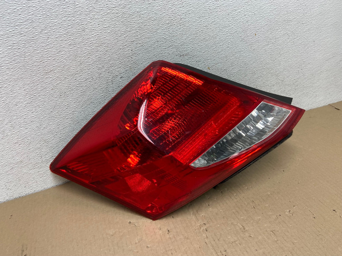 2011 to 2012 Honda Accord Coupe Left Driver LH Side Tail Light AE9571 LK2