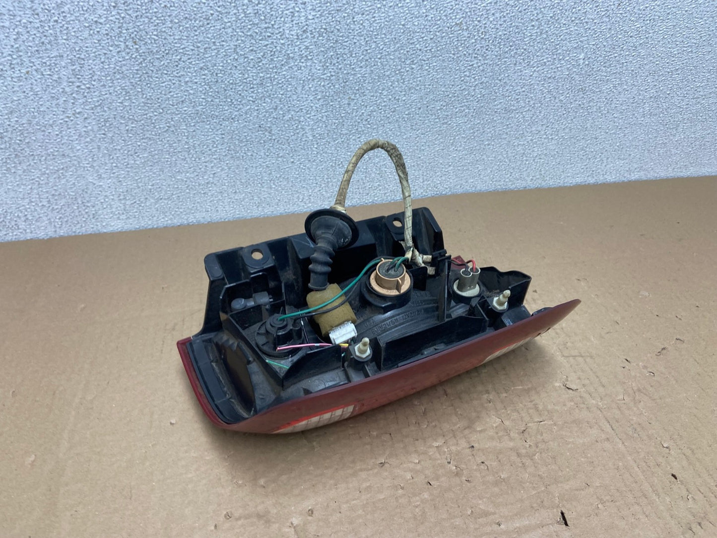 1999 to 2004 Nissan Pathfinder Right Passenger Rh Side Tail light Oem AB6238 LK4