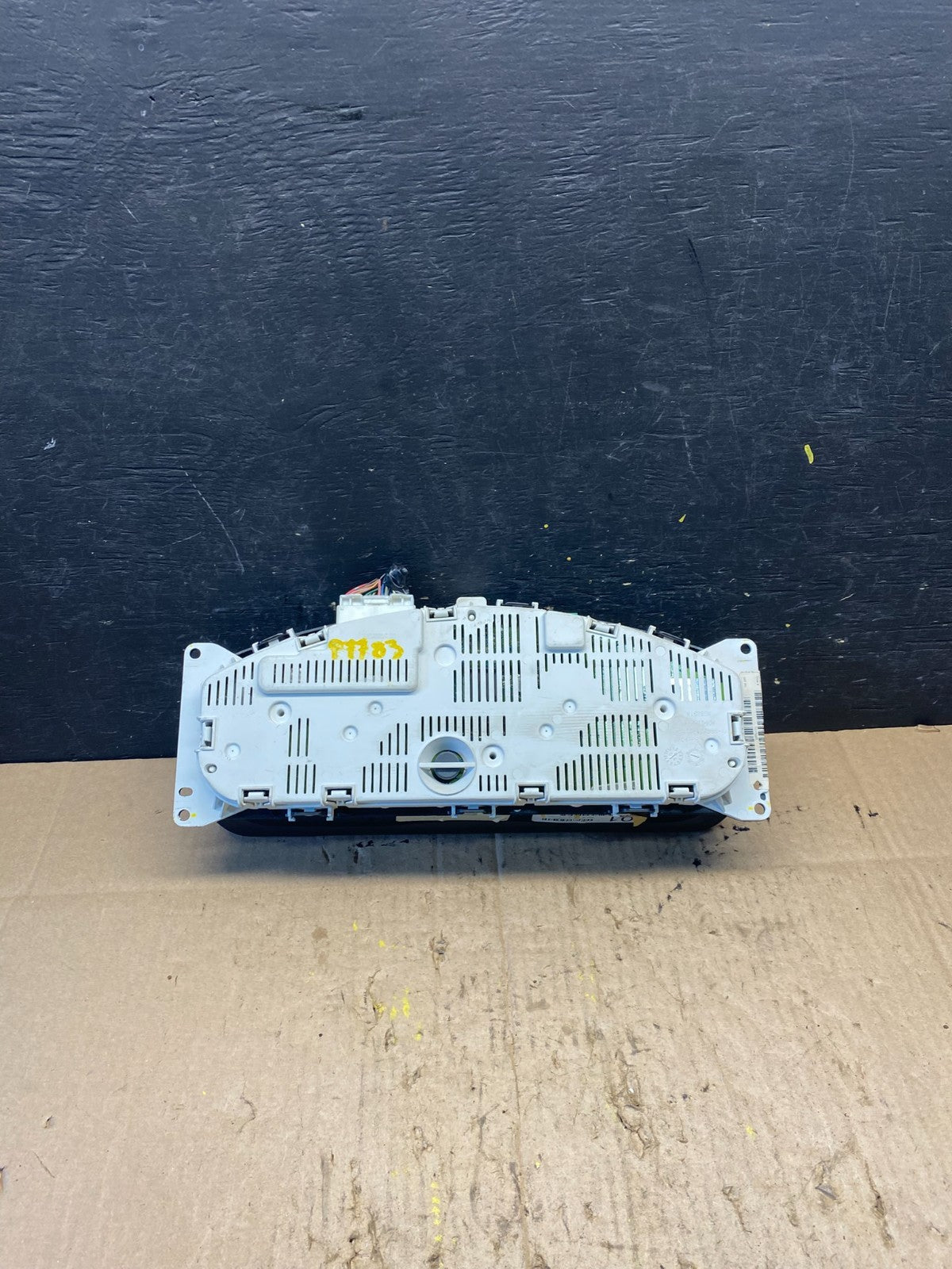 2005 Nissan Pathfinder Speedometer Cluster Gauge OEM P7783 DG4