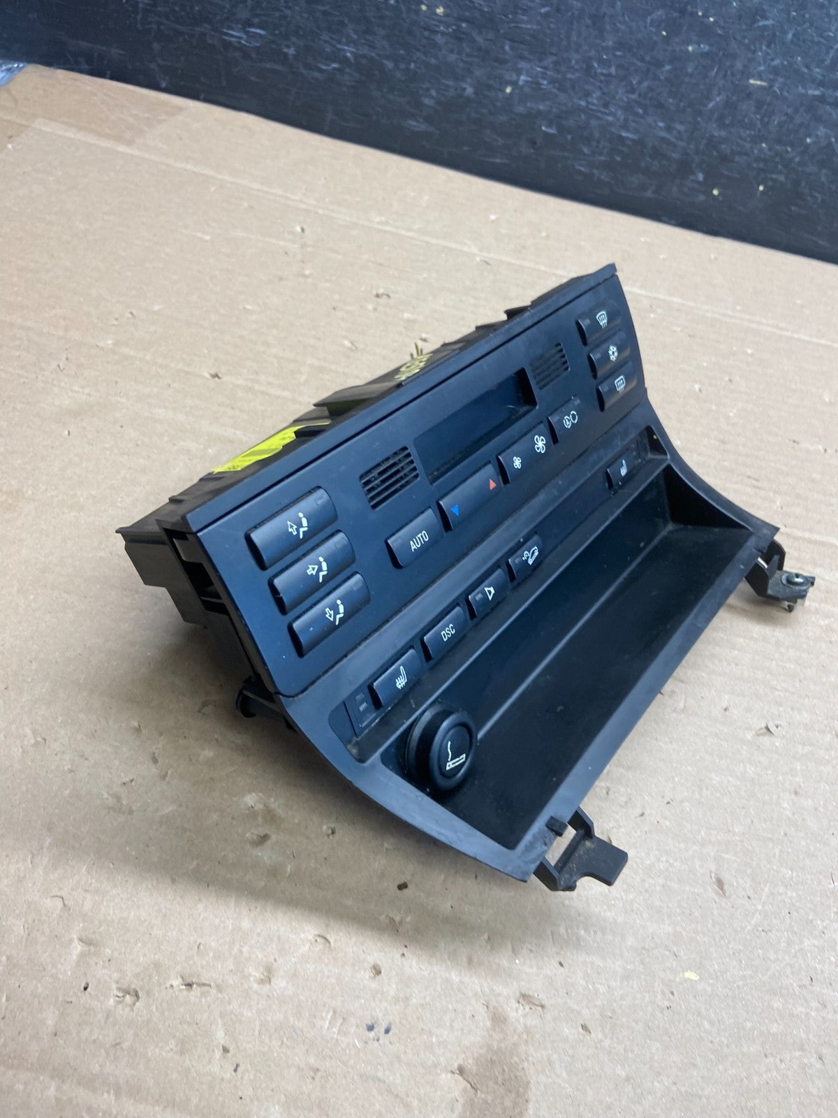 2001-2006 BMW E46 325i 330i 323i 328i Climate Control Panel AG5184 DG2