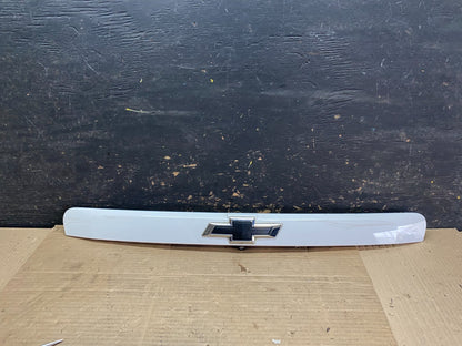 2016-2017 Chevrolet Equinox Rear Liftgate Garnish Chrome Trim W/Camera v3355 DG0