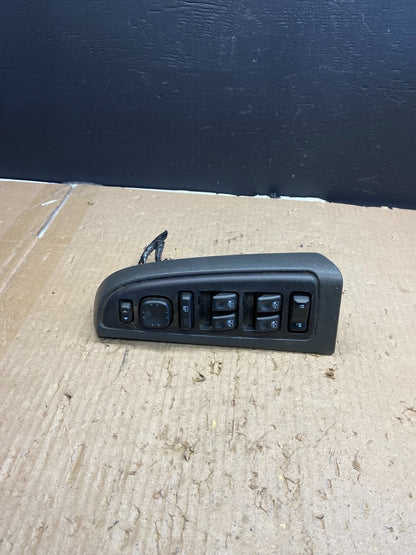 2003-2006 Chevrolet Silverado Driver Side Master Window Switch AB5714 DG0