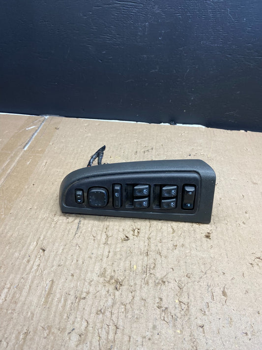 2003-2006 Chevrolet Silverado Driver Side Master Window Switch AB5714 DG0