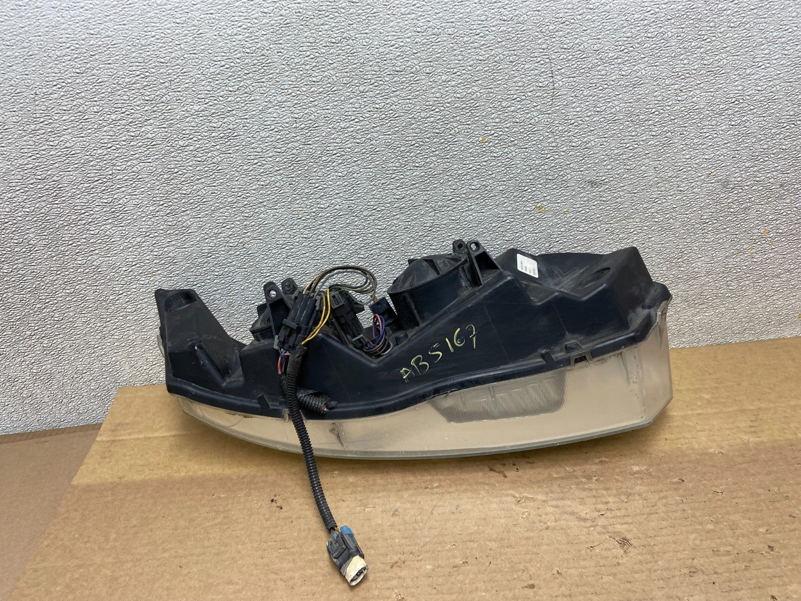 2003 to 2007 Saturn Ion Halogen Headlight Left Driver LH Side AD2459 DW7