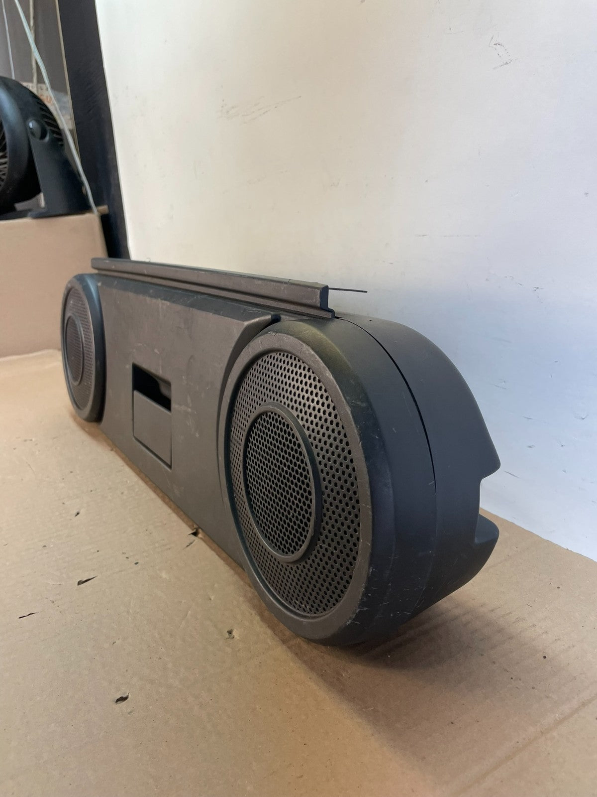 2007 to 2017 Jeep Patriot Compass Rear Gate Hatch Speakers Subwoofer AH6509 PS1