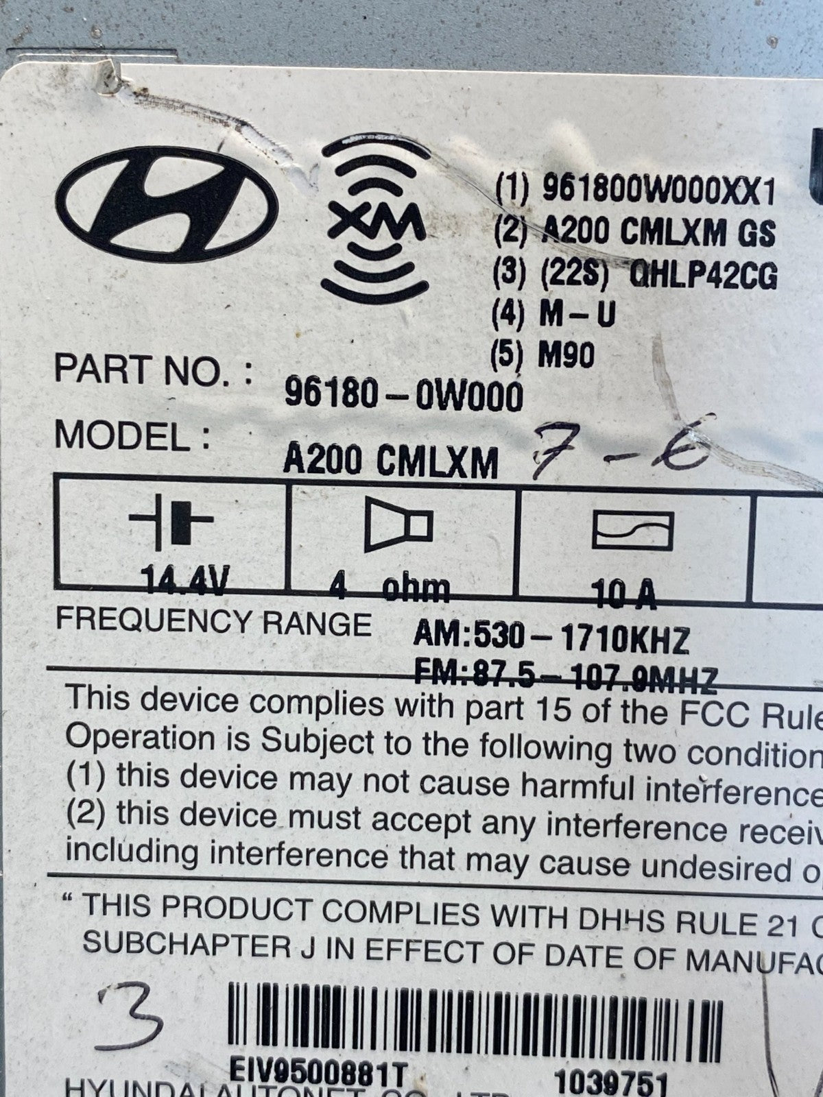 2007 to 2009 Hyundai Santa Fe AM/FM Radio CD Player AD7329 DG6