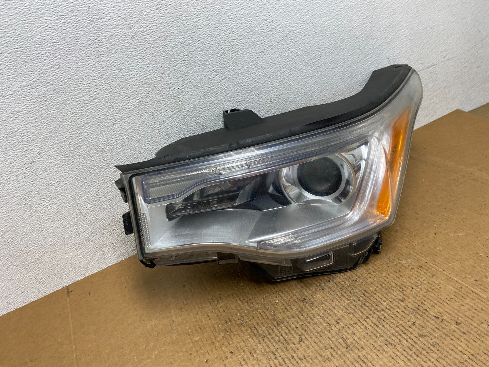 2017 to 2019 Gmc Acadia Left Driver LH Side Led Halogen Headlight AE1230 DG2