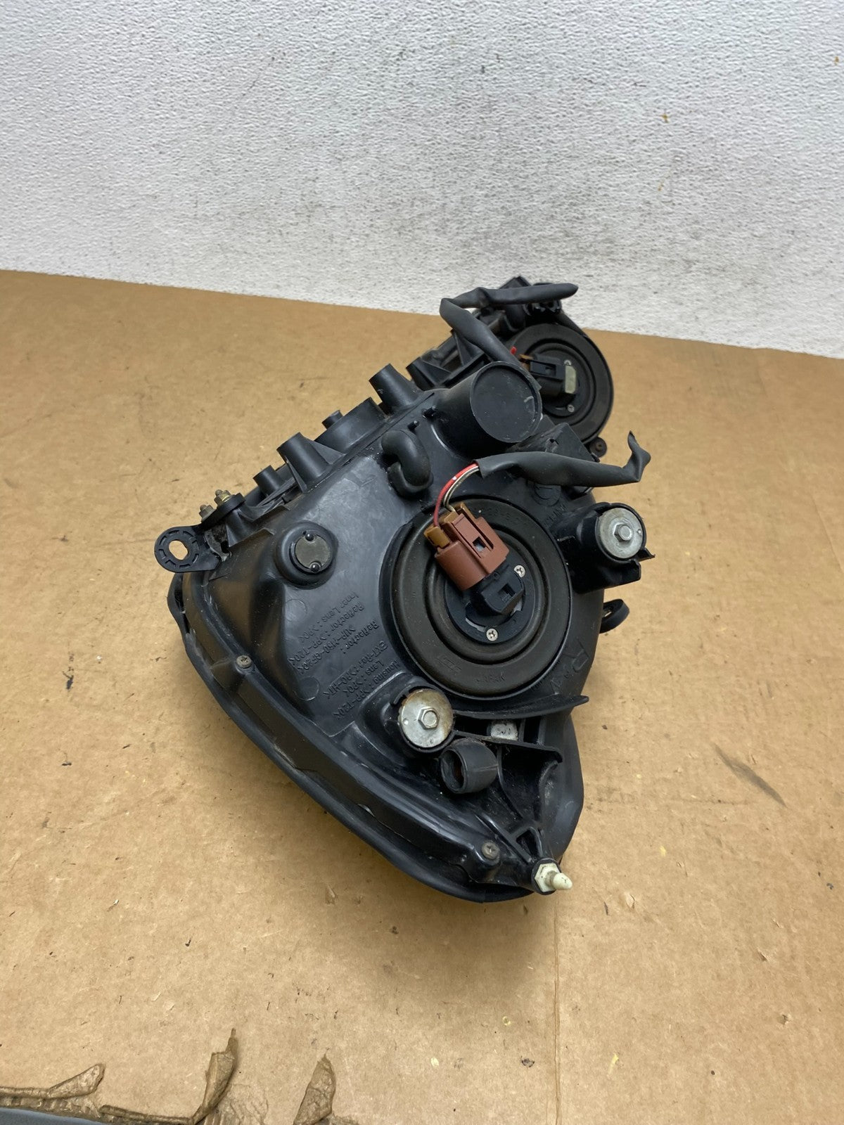 2001 to 2005 Lexus GS430 Gs300 Right Passenger Headlight Halogen AE4820 DW6