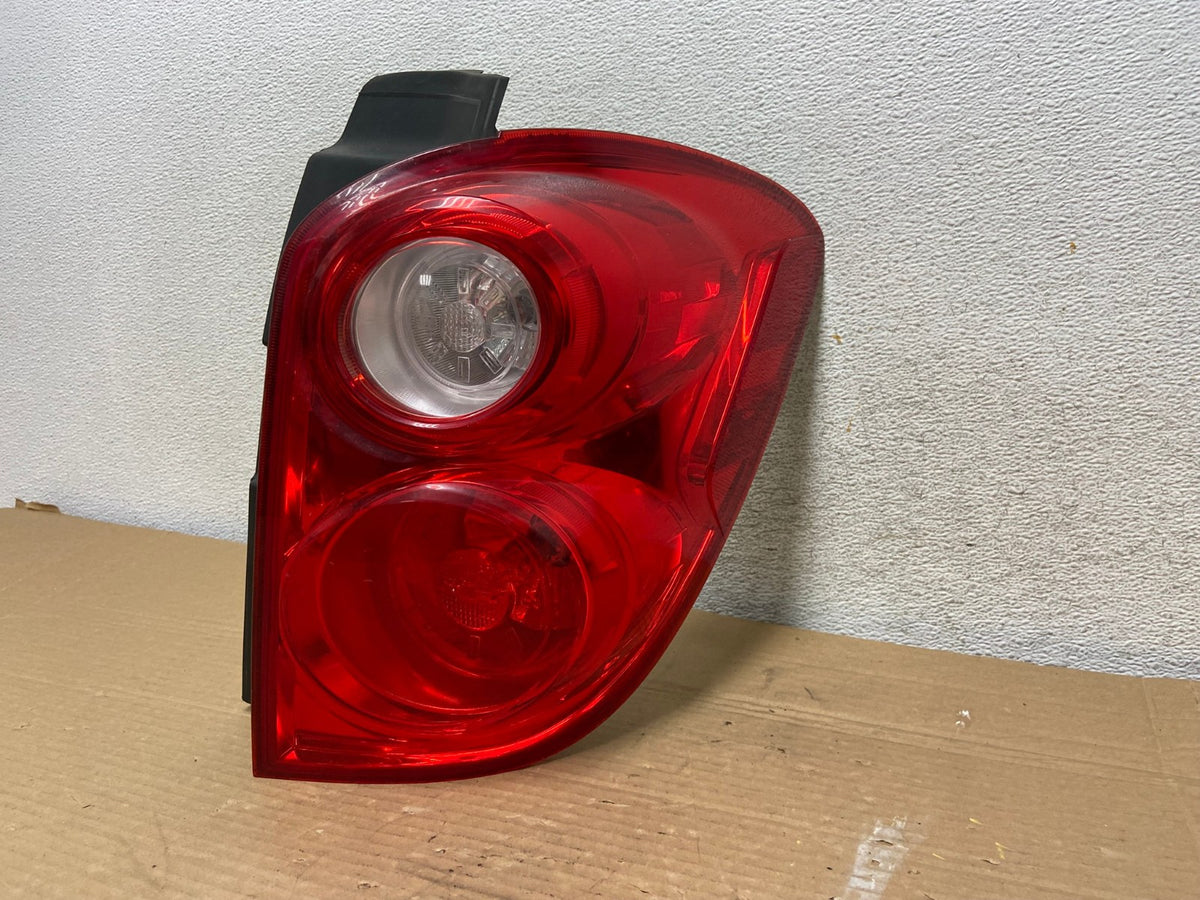 2010 to 2015 Chevrolet Equinox Right Passenger Rh Side Tail Light AG9011 LK0