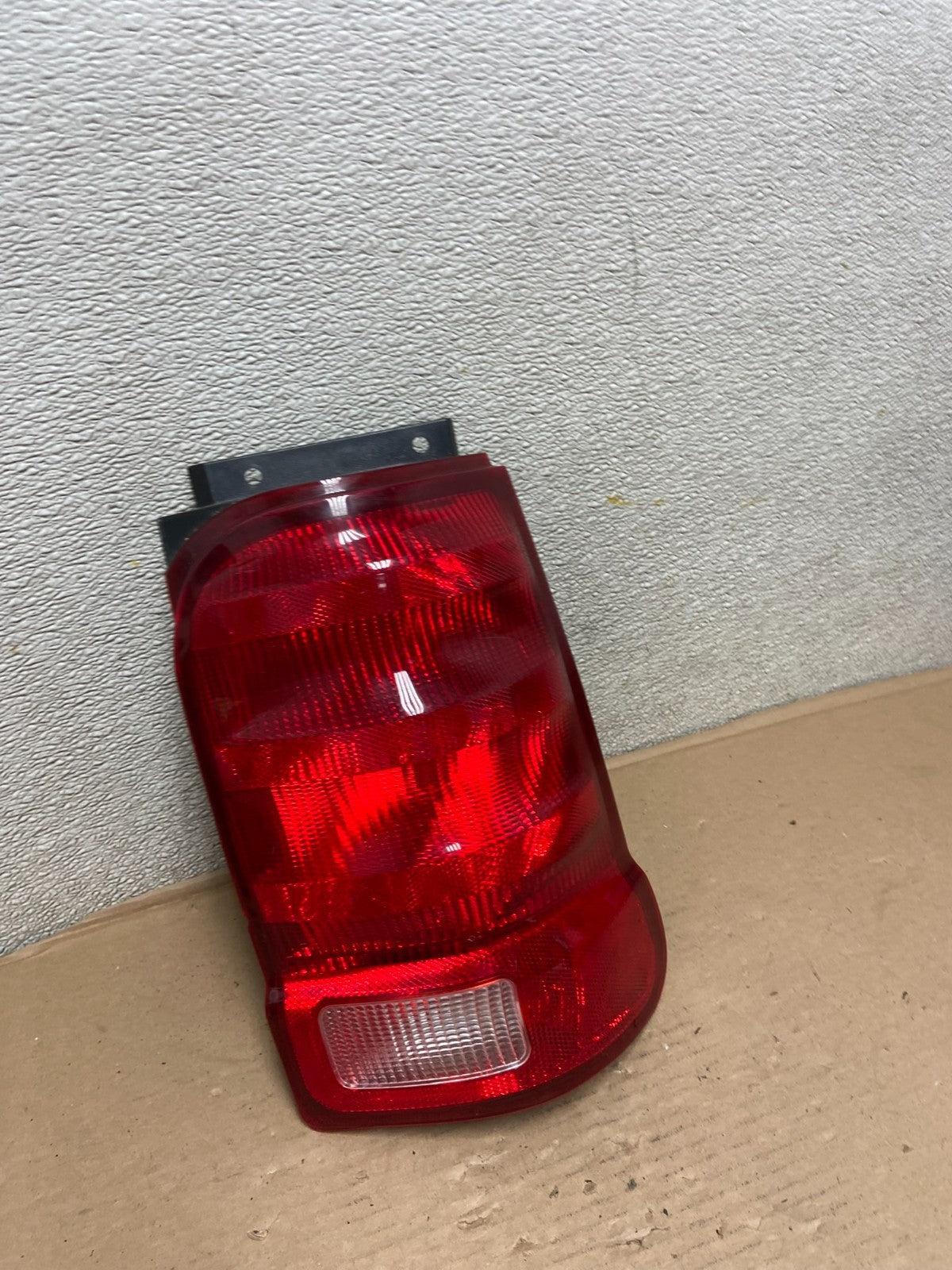 2001 - 2003 Ford Explorer Sport Right Passenger RH Tail Light AA9950 LK2