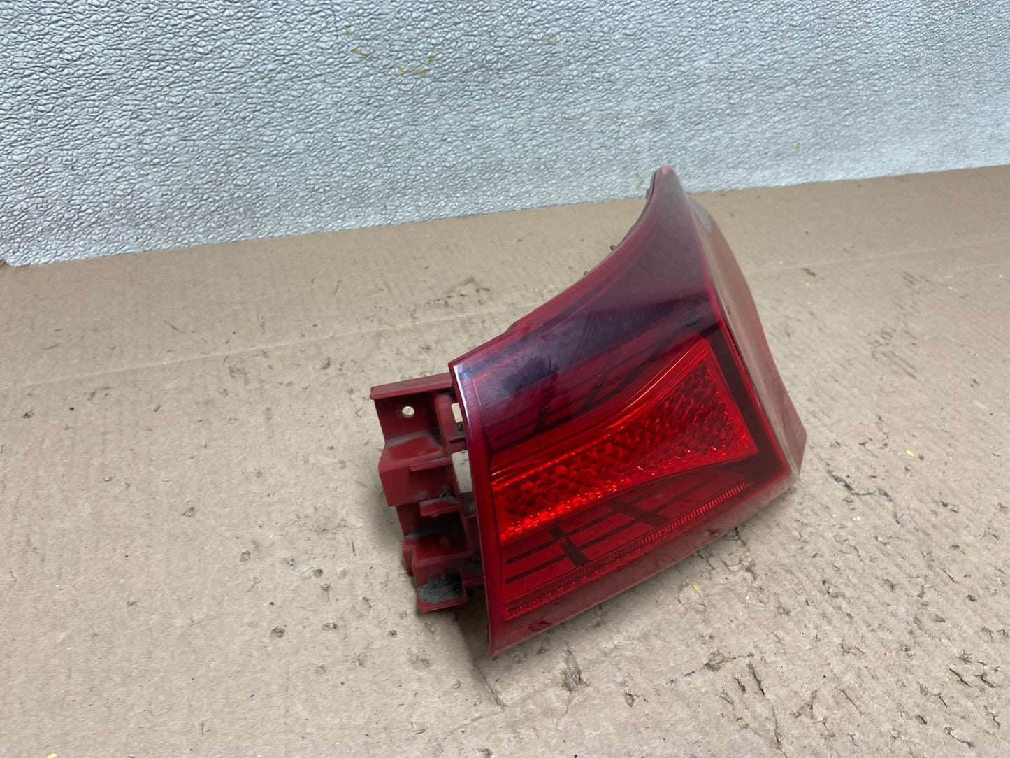 2019 - 2020 Hyundai Santa Fe Right Passenger RH Side Tail Light Z6471 DG2
