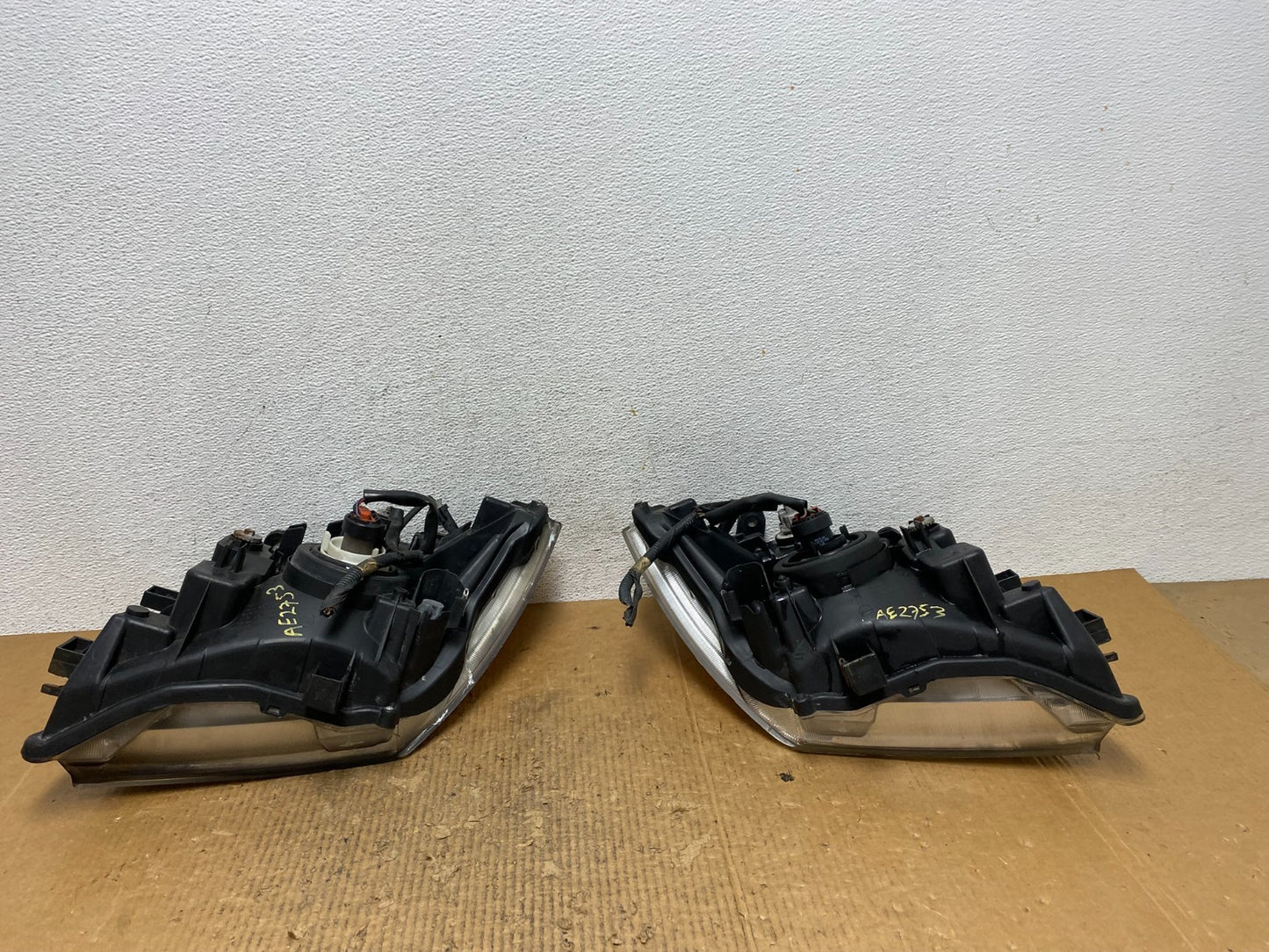 2005 2006 2007 Nissan Pathfinder Halogen Headlights Left+Right AE2753 DW8