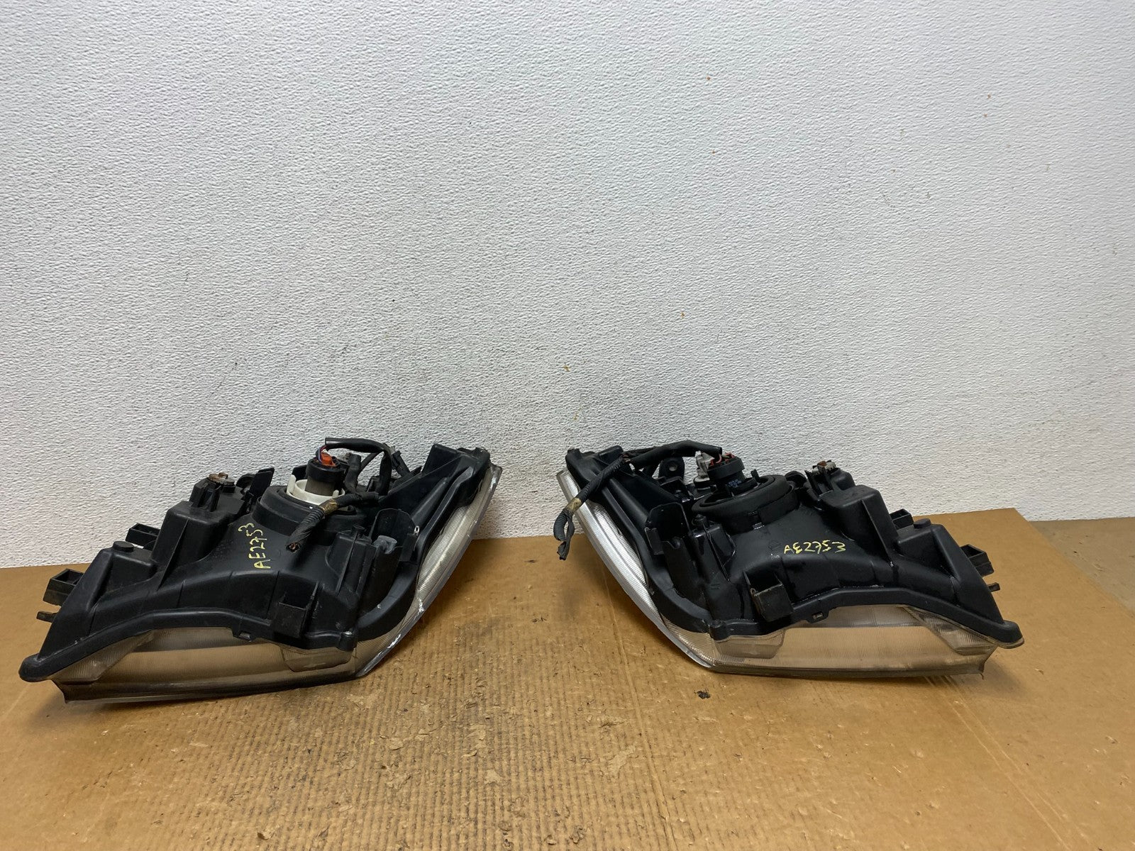 2005 2006 2007 Nissan Pathfinder Halogen Headlights Left+Right AE2753 DW8