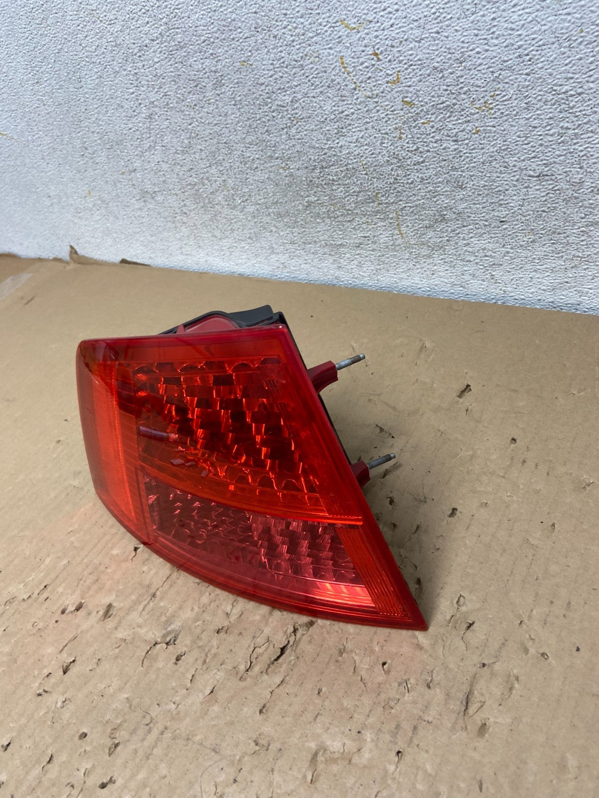 2004 to 2007 Audi A8 Sedan Left Driver LH LED Tail Light ah2778 DG2