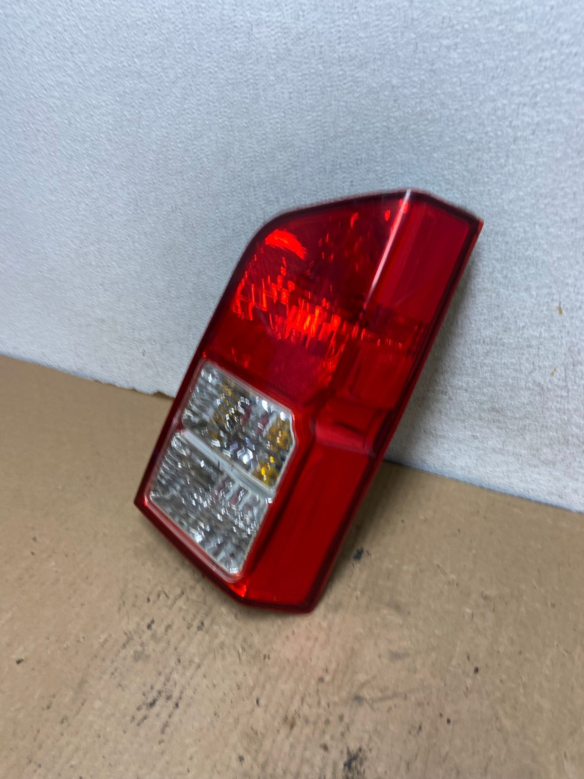 2005 to 2012 Nissan Pathfinder Right Passenger RH Side Tail Light AG2476 LK1