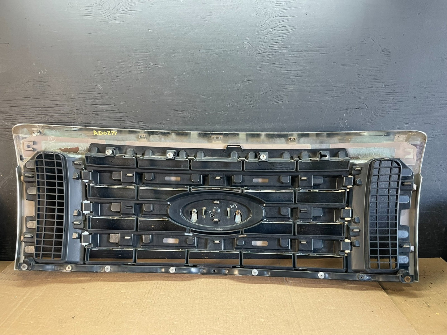 2009 to 2012 Ford F150 Front Upper Grill Grille Chrome AD0271 DG3