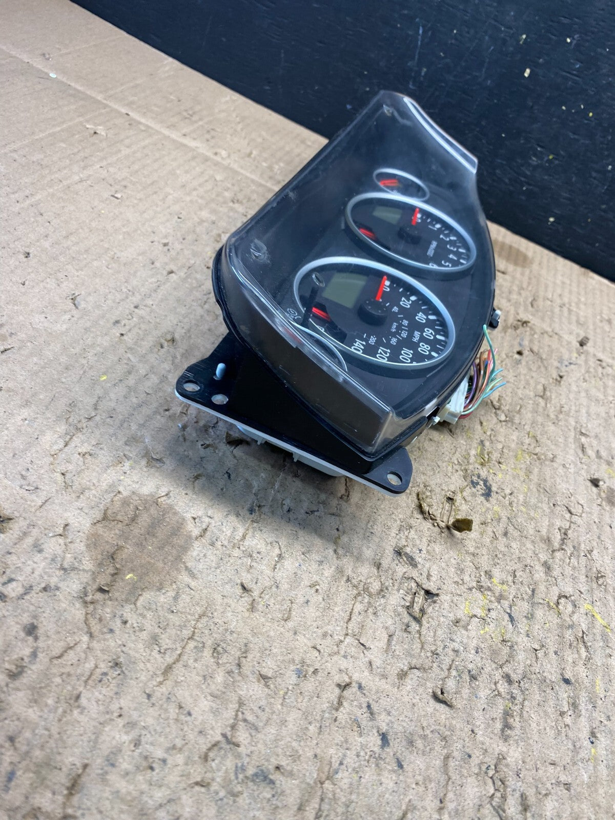 2005 to 2012 Nissan Pathfinder Xterra Frontier Speedometer Cluster Gauge N05212