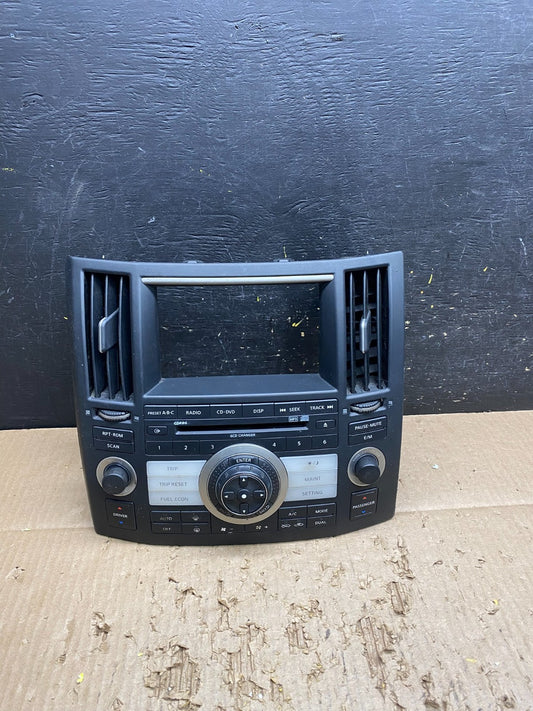 2006 - 2008 Infiniti FFX35 FX45 Radio Climate Control Panel Bezel V7402 DG0