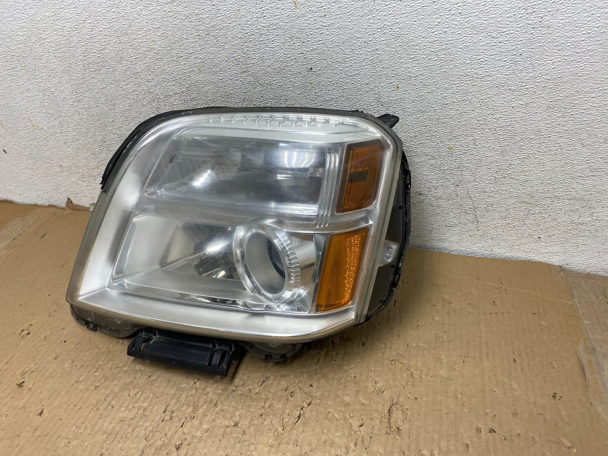 2010 to 2015 GMC Terrain Halogen Left Driver Lh Side Headlight AH2922 DW2