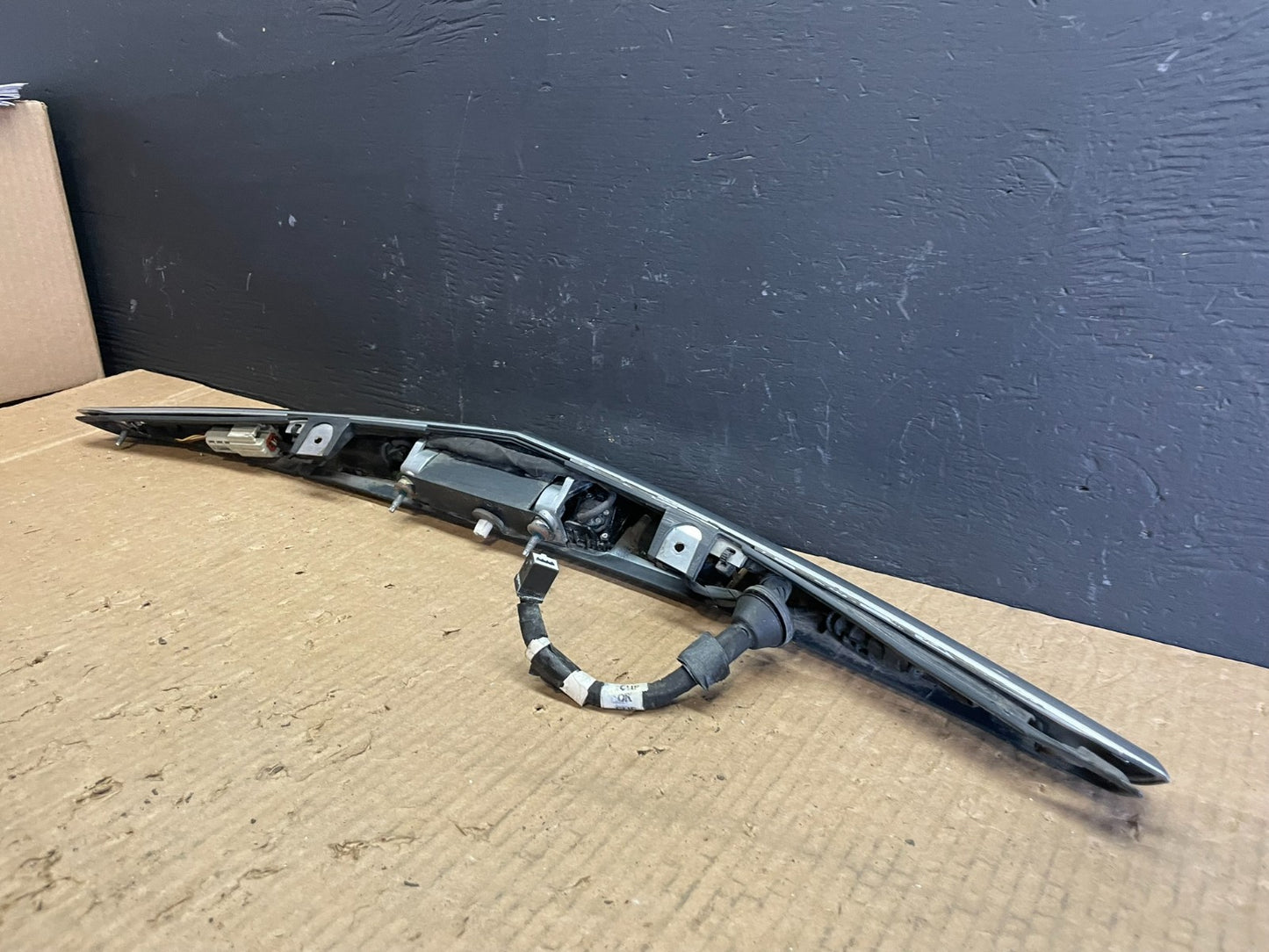 2013 to 2017 Cadillac XTS Trunk Finish Garnish Panel Molding With Camera AB32967