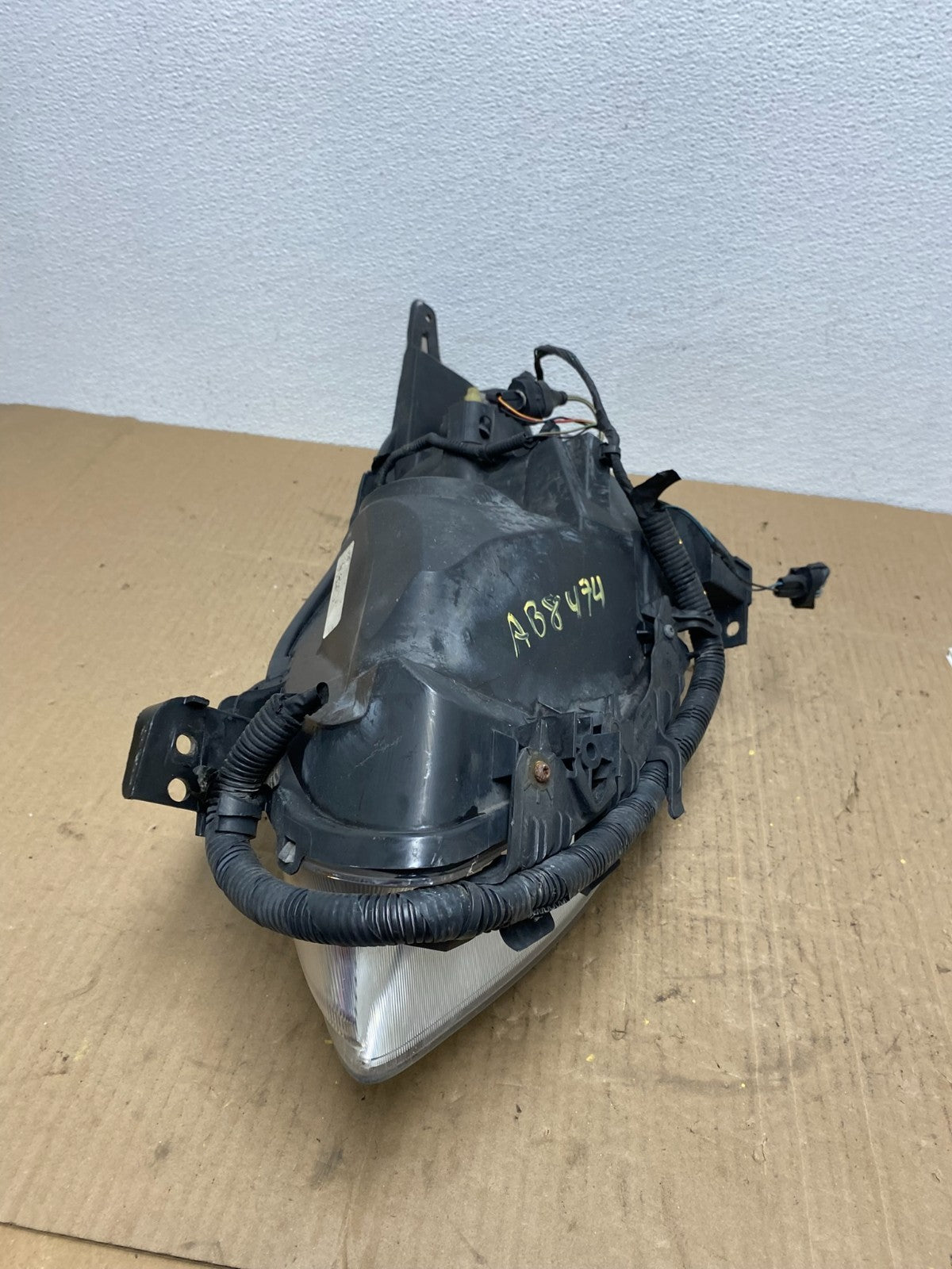 Sedan 2010 2011 2012 Nissan Altima Headlight Right Passenger Rh OEM AB8474 DW9