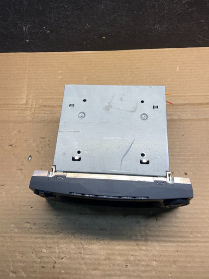 2005-2007 Mercedes-Benz S550 CLS550 Command Head Navigation Radio CD AE2583 DG4